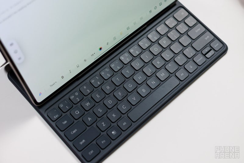 Honor MagicPad 4 review: Amazingly thin