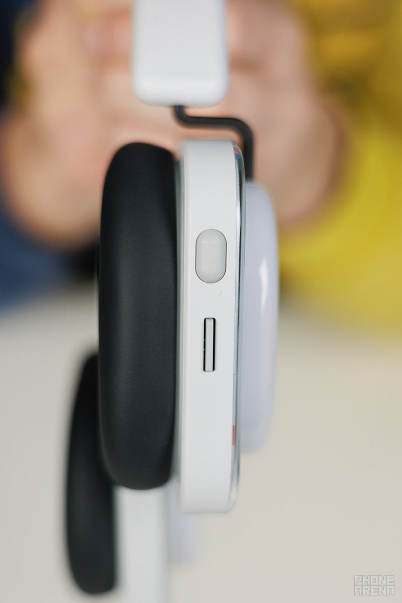 Nothing Headphone (a) review: the wireless audio market is cornered