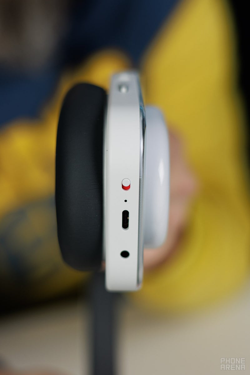 Nothing Headphone (a) review: the wireless audio market is cornered