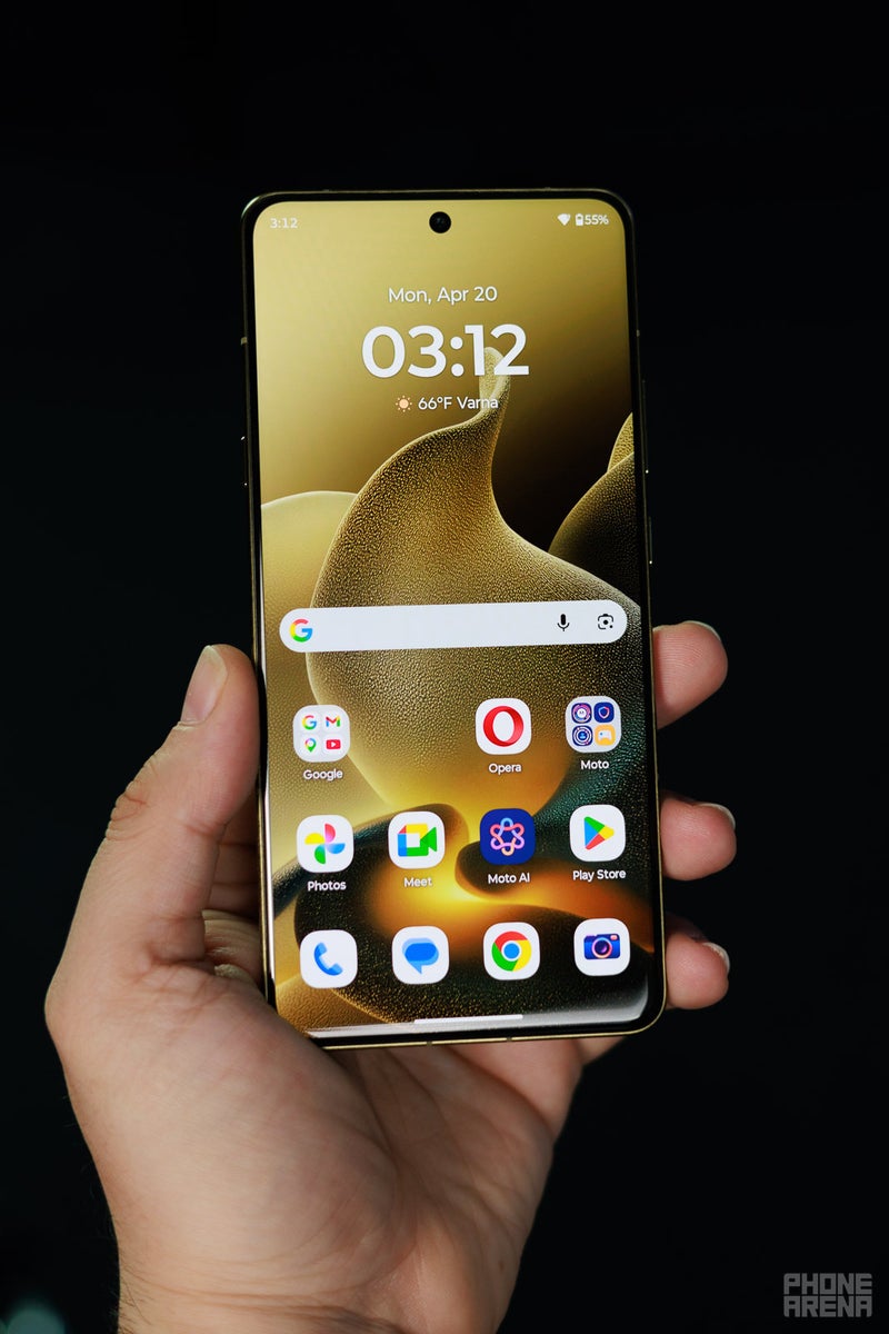 Motorola Signature review: Forget the Galaxy S26 Plus and the Pixel 10 Pro