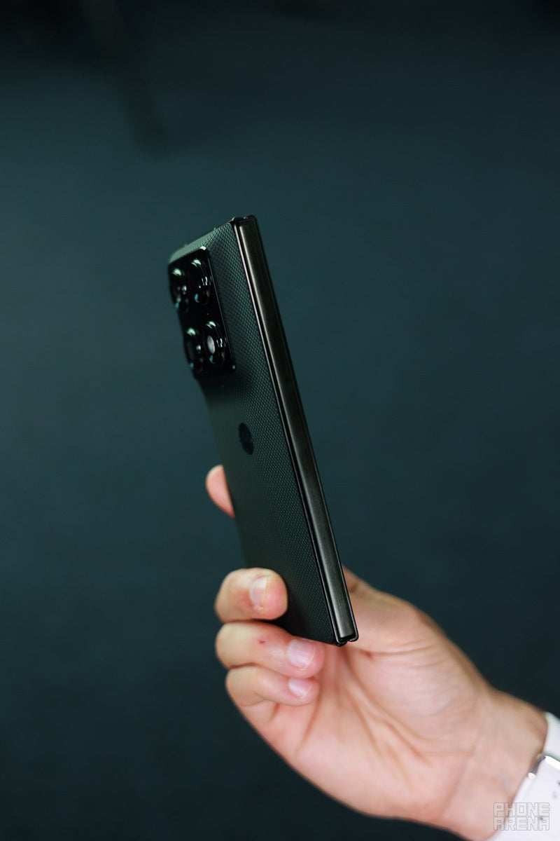 Motorola Razr Fold Review