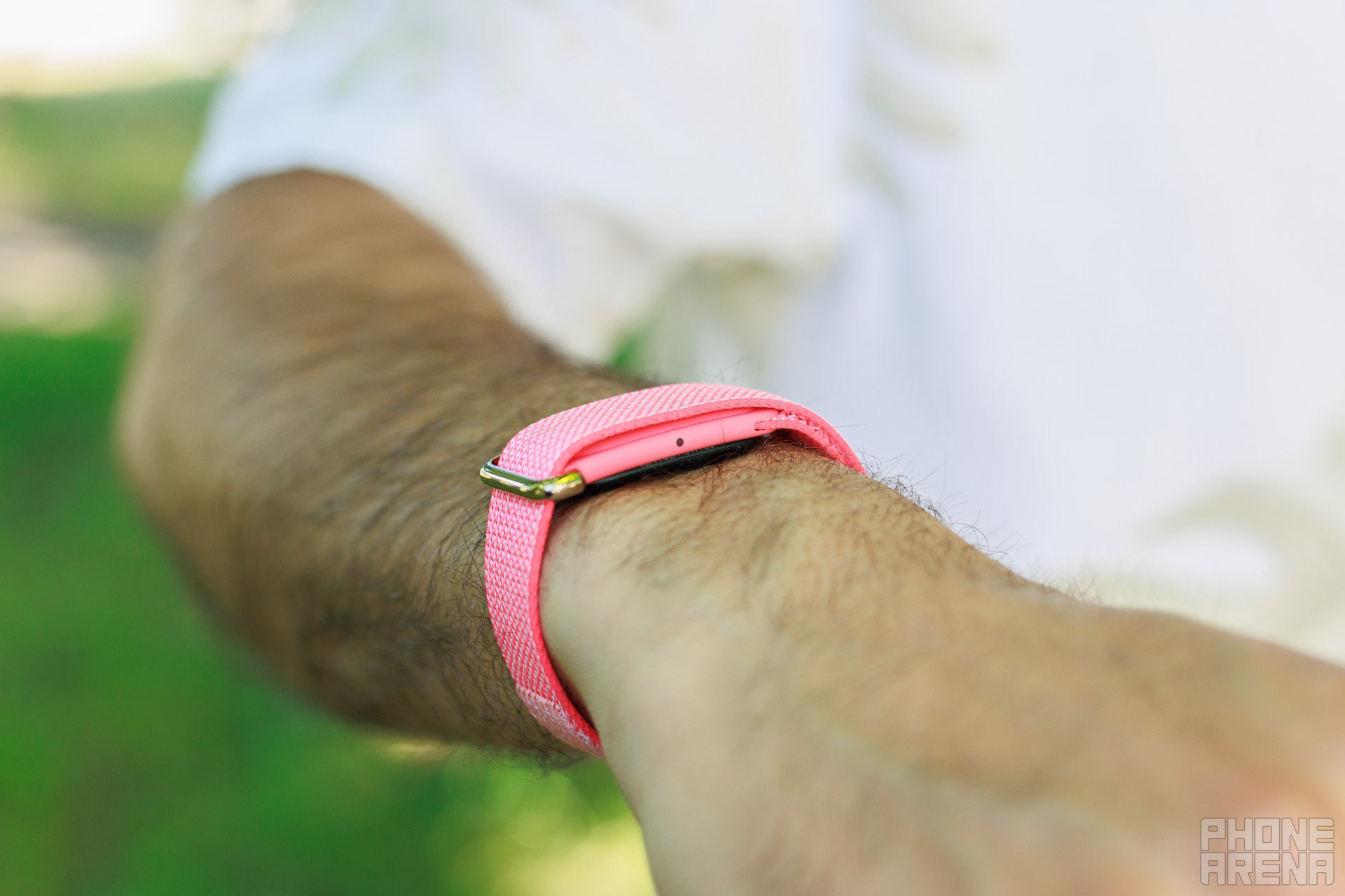 Image by PhoneArena - Fitbit Air Review