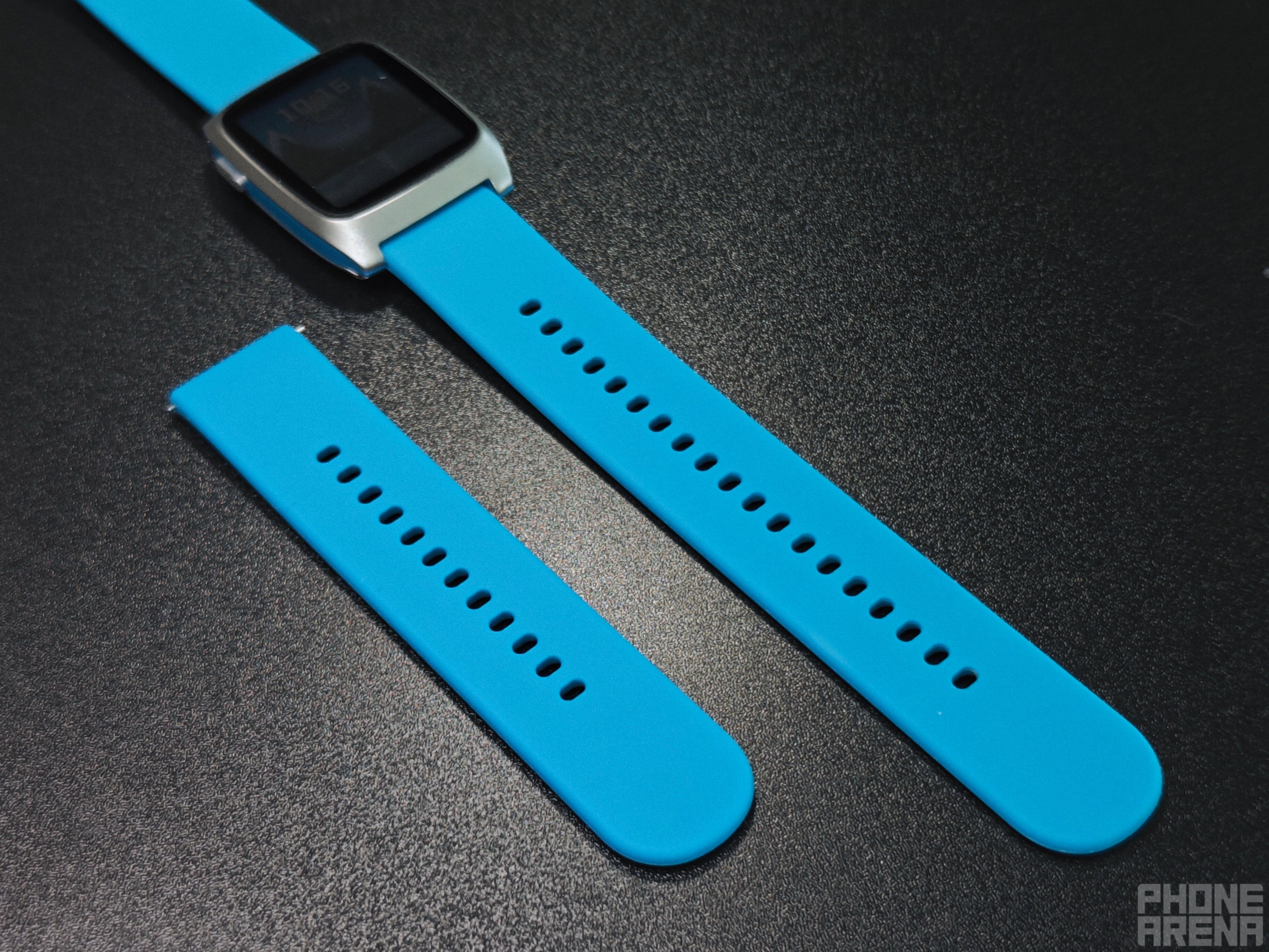 Two sizes by default, which everyone can appreciate. | Image by PhoneArena - Pebble Time 2 review: making tech fun again