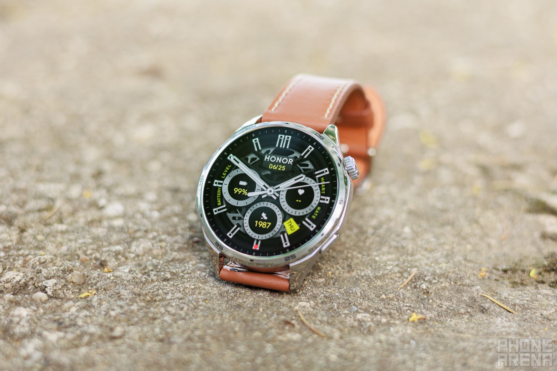 It's a competent tracker for most users. | Image by PhoneArena - Honor Watch 6 Review: Ultra battery life