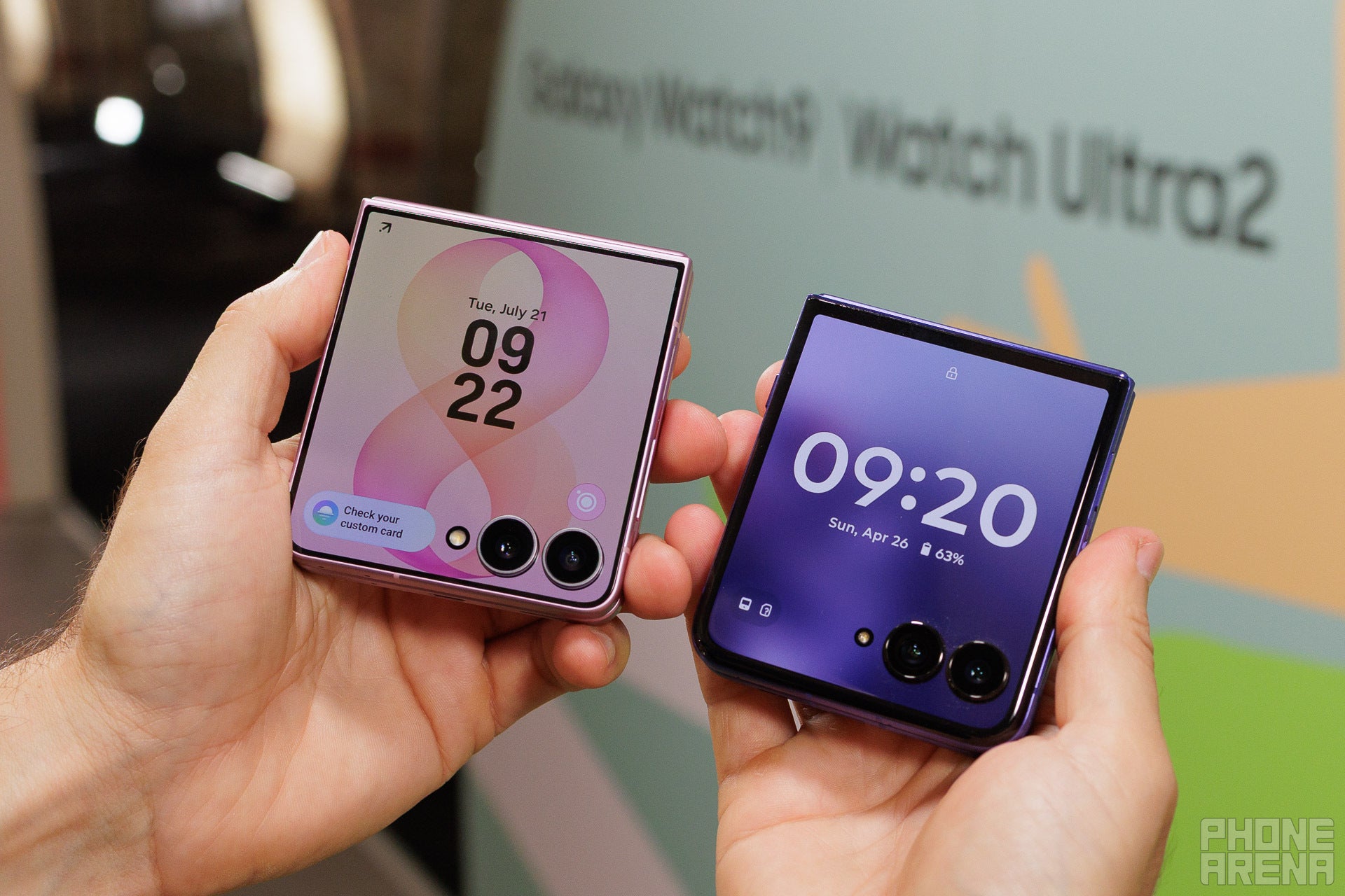 Edge-to-edge cover screens | Image by PhoneArena - Samsung Galaxy Z Flip 8 vs Motorola Razr Ultra (2026): first look