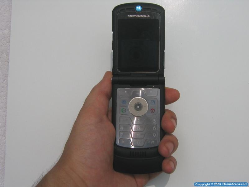 Motorola RAZR V3 Special Edition - Black review