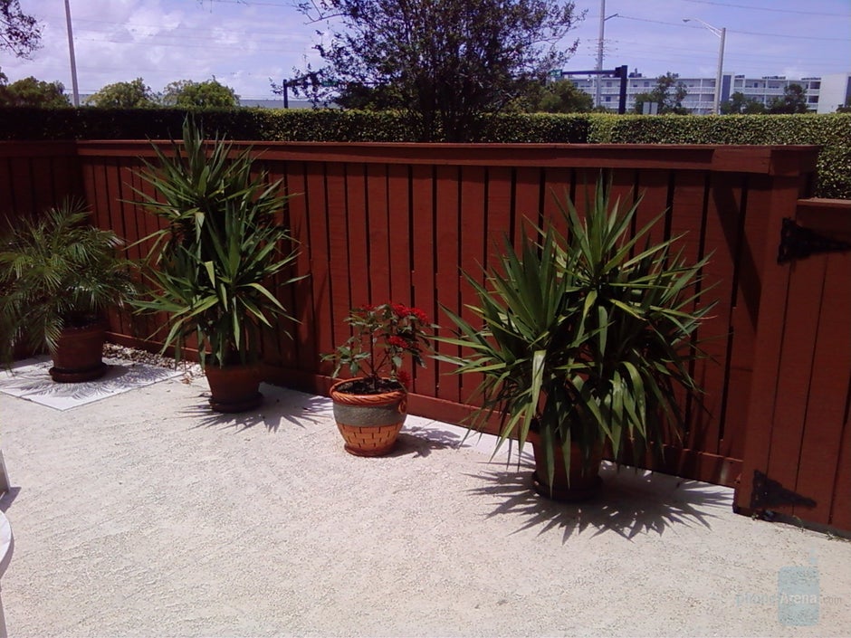 LG Glimmer Review - Multimedia and Software - PhoneArena