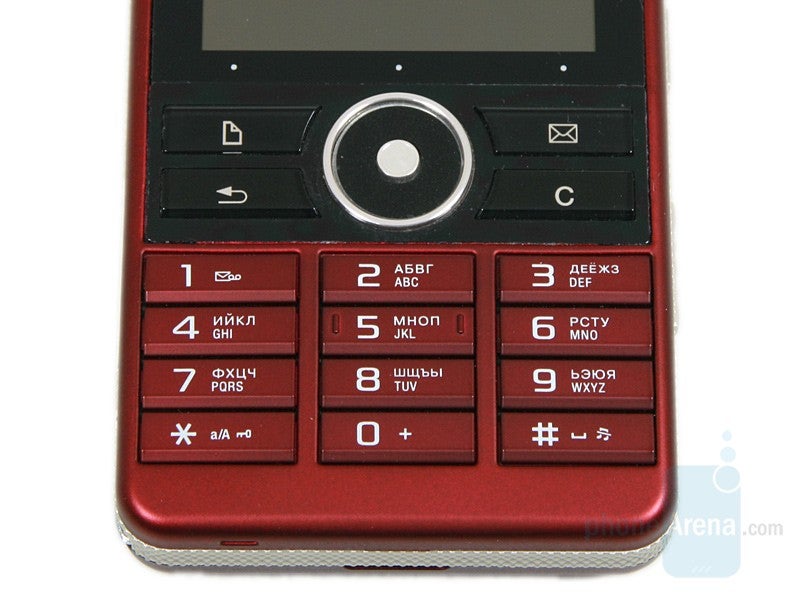 Navigational buttons and keyboard - Sony Ericsson G900 Review