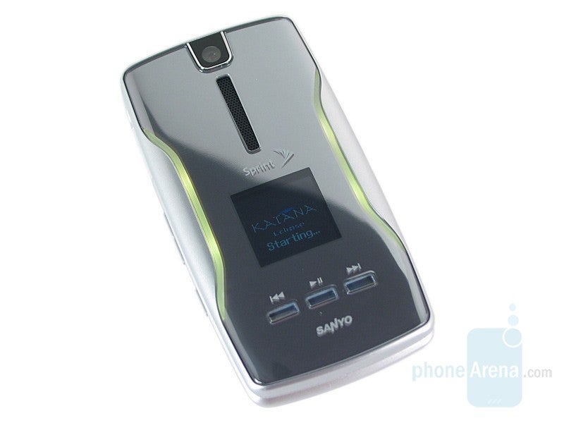 Illumination effect - Sanyo Katana Eclipse Review