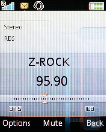 FM Radio - Sony Ericsson W302 Review