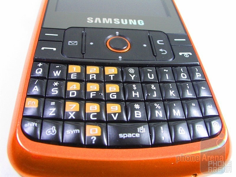 The QWERTY keyboard of the Samsung Magnet a257 - Samsung Magnet a257 Review