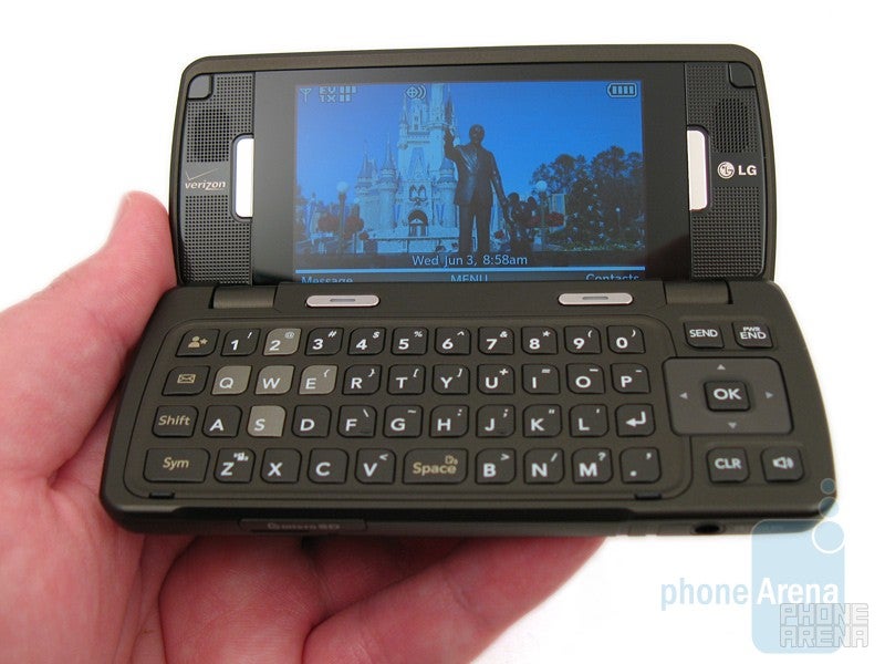 LG enV Touch VX11000 Review