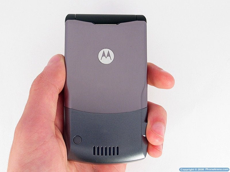 Motorola RAZR V3i Review