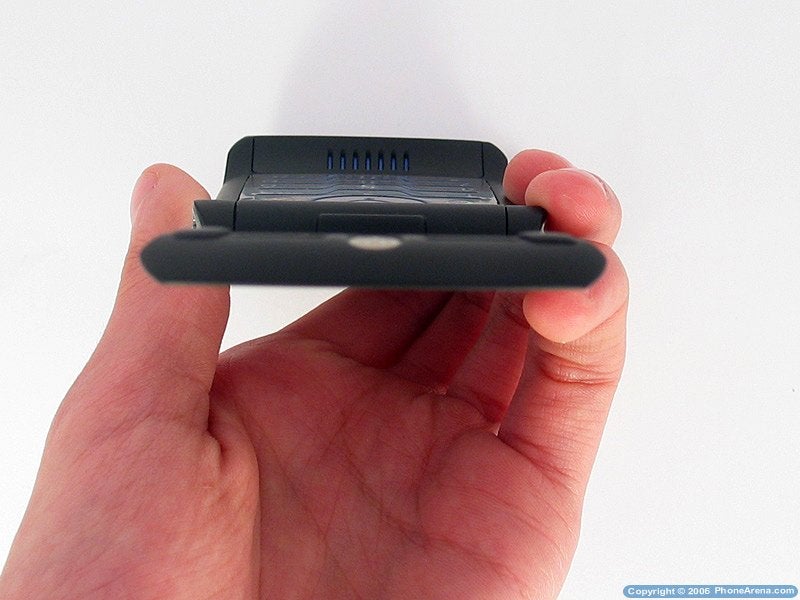Motorola RAZR V3i Review