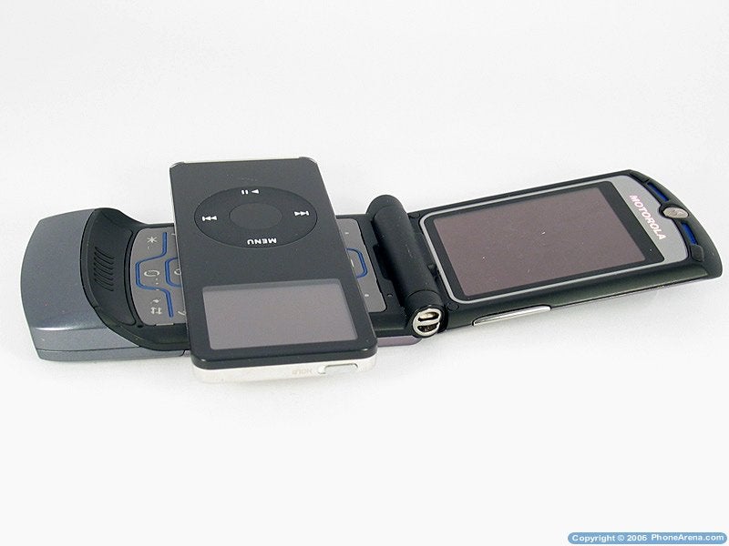 Motorola RAZR V3i Review