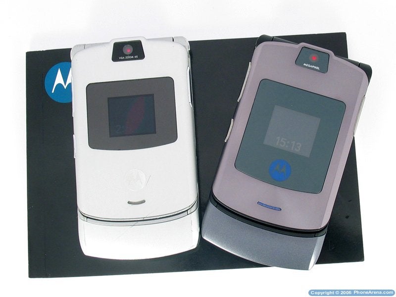 Motorola RAZR V3i Review