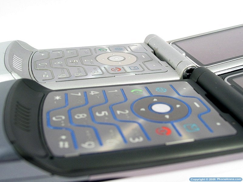 Motorola RAZR V3i Review