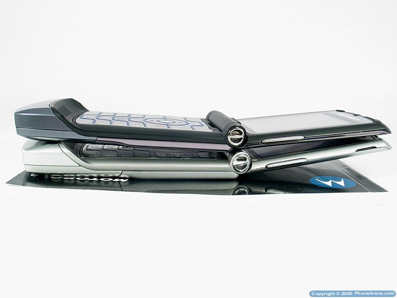 Motorola RAZR V3i Review