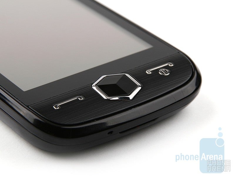 The prismatic button of Samsung Jet S8000 - Samsung Jet S8000 Review
