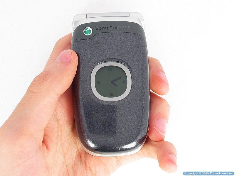 Sony Ericsson Z300 Review