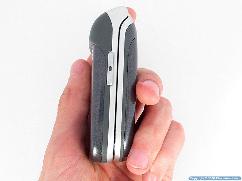 Sony Ericsson Z300 Review