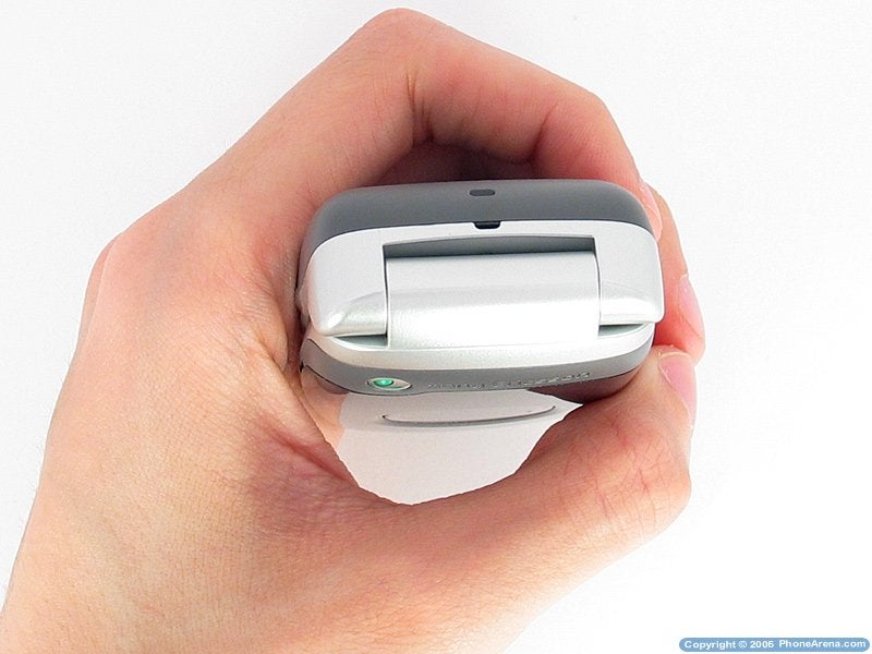 Sony Ericsson Z300 Review