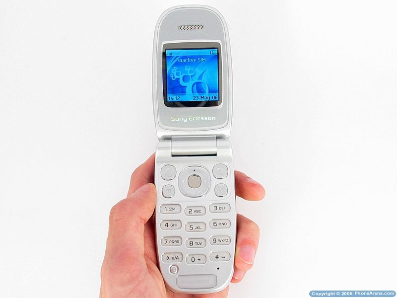 Sony Ericsson Z300 Review