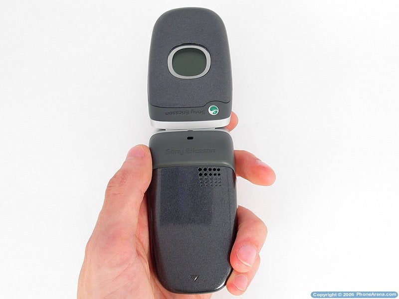 Sony Ericsson Z300 Review
