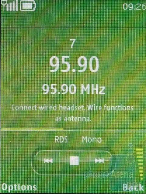 FM Radio with RDS - Nokia 3720 classic Review