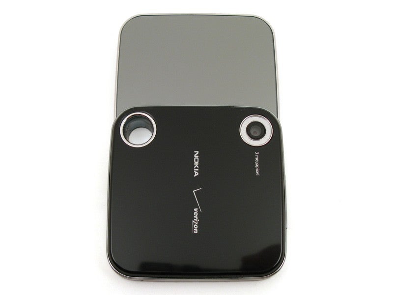 Located on the sides are the volume rocker, microUSB port, 2.5mm headset jack, microSDHC memory card slot and external speaker - Nokia 7705 Twist Review
