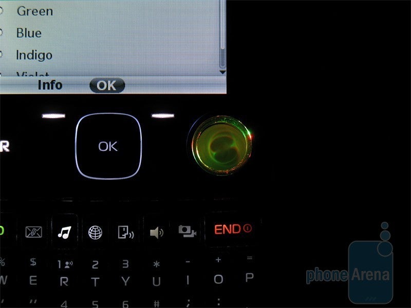 Nokia 7705 Twist has a 'contact light ring' that will illuminate different colors depending on who is calling or sending a message - Nokia 7705 Twist Review