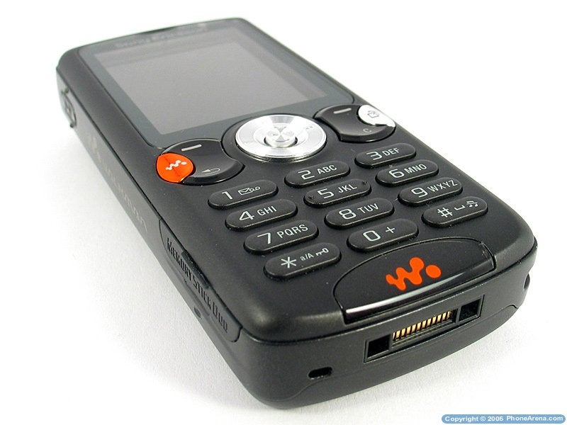 Sony Ericsson W810 Review