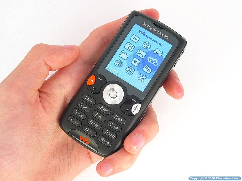 Sony Ericsson W810 Review