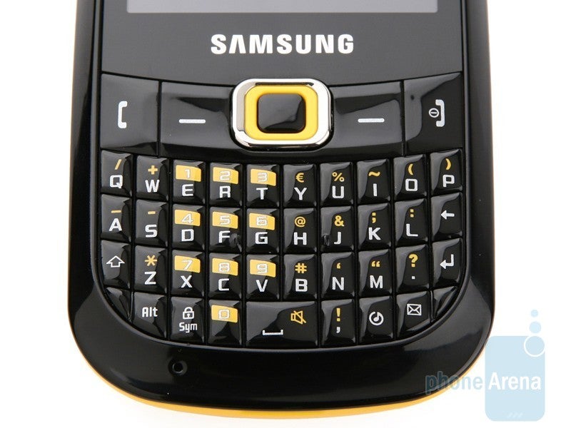 The keyboard buttons are small, but with a specific form - Samsung CorbyPRO B5310 & CorbyTXT B3210 Preview