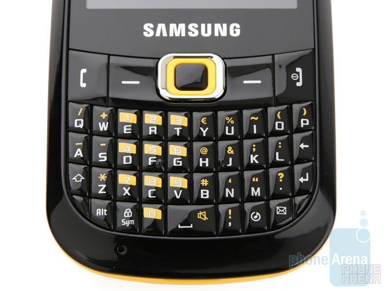 The keyboard buttons are small, but with a specific form - Samsung CorbyPRO B5310 & CorbyTXT B3210 Preview