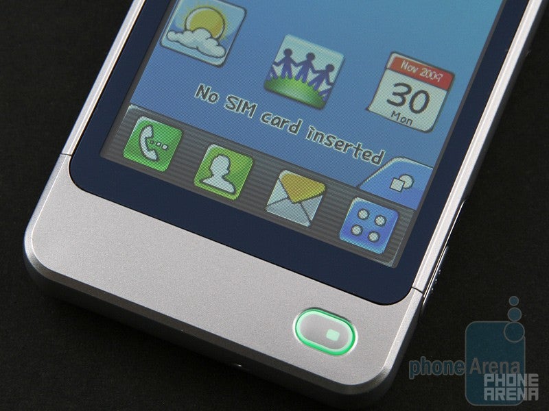 The button on the front - LG Pop GD510 Preview