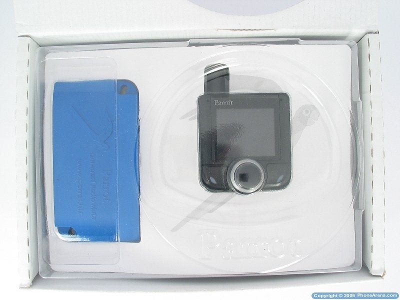 Parrot 3400 LS-GPS Bluetooth Car Kit Review