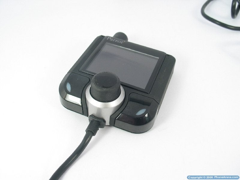 Parrot 3400 LS-GPS Bluetooth Car Kit Review