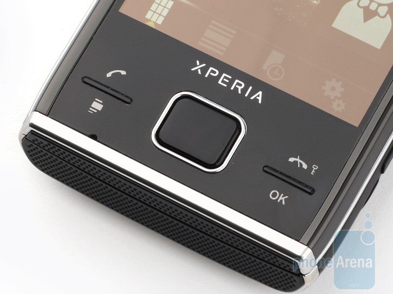 The buttons on the front side are now flat - Sony Ericsson Xperia X2 Review