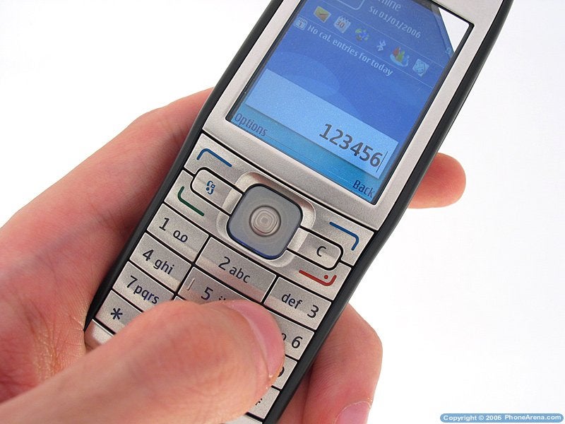 Nokia E50 Smartphone Review