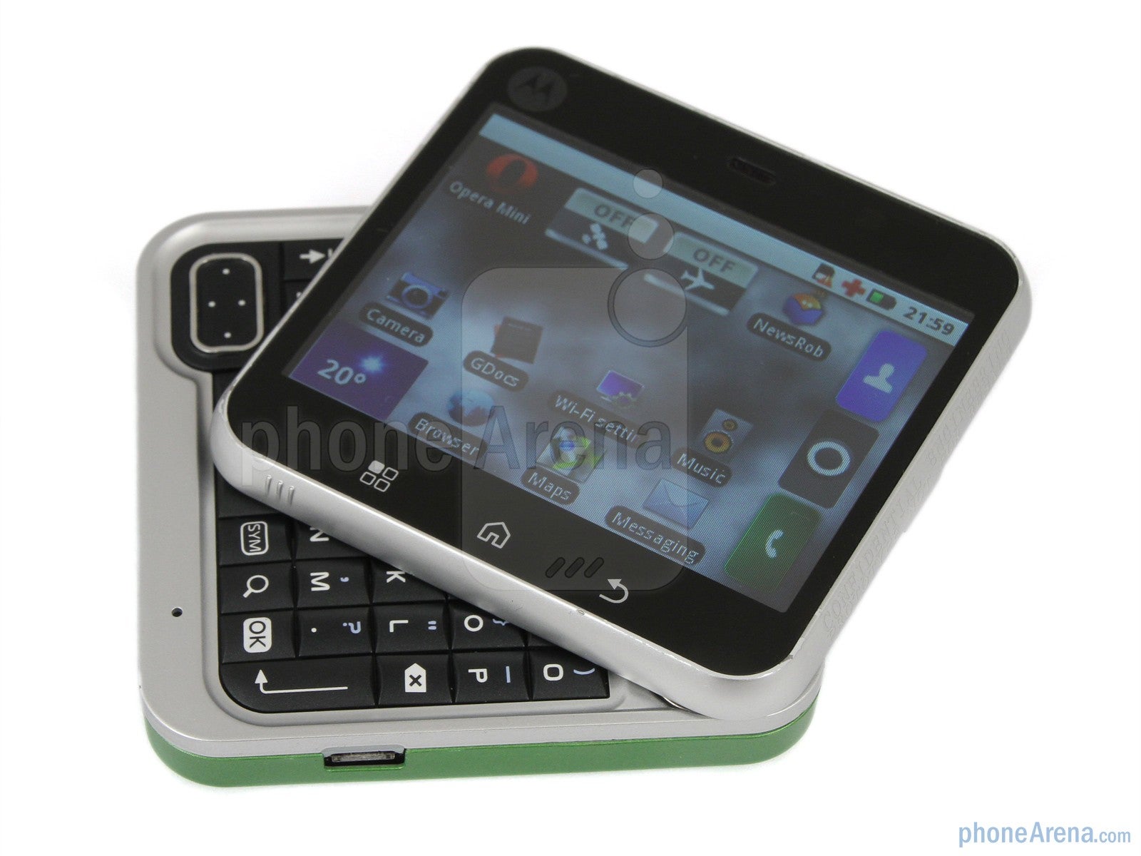 Motorola FLIPOUT Review - PhoneArena