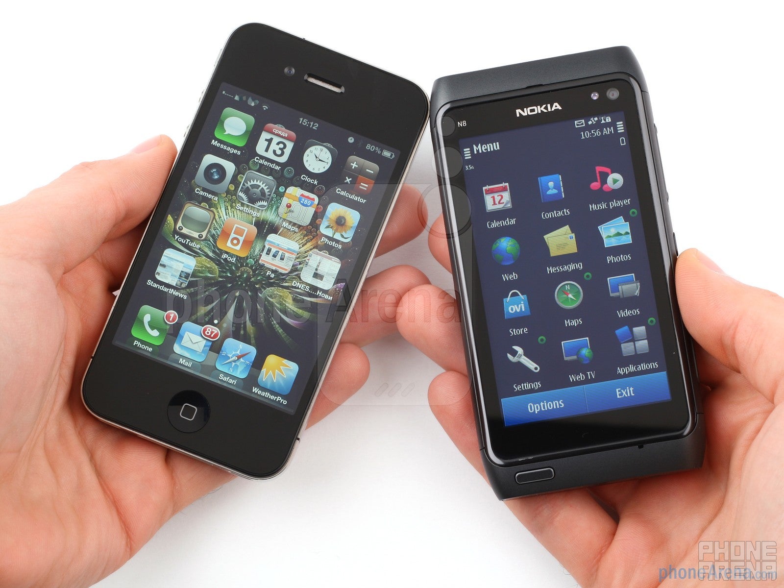 Nokia N8 vs Apple iPhone 4