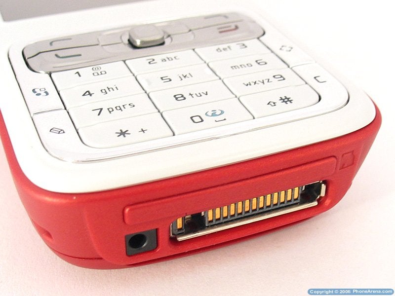 Nokia N73 Smartphone Review