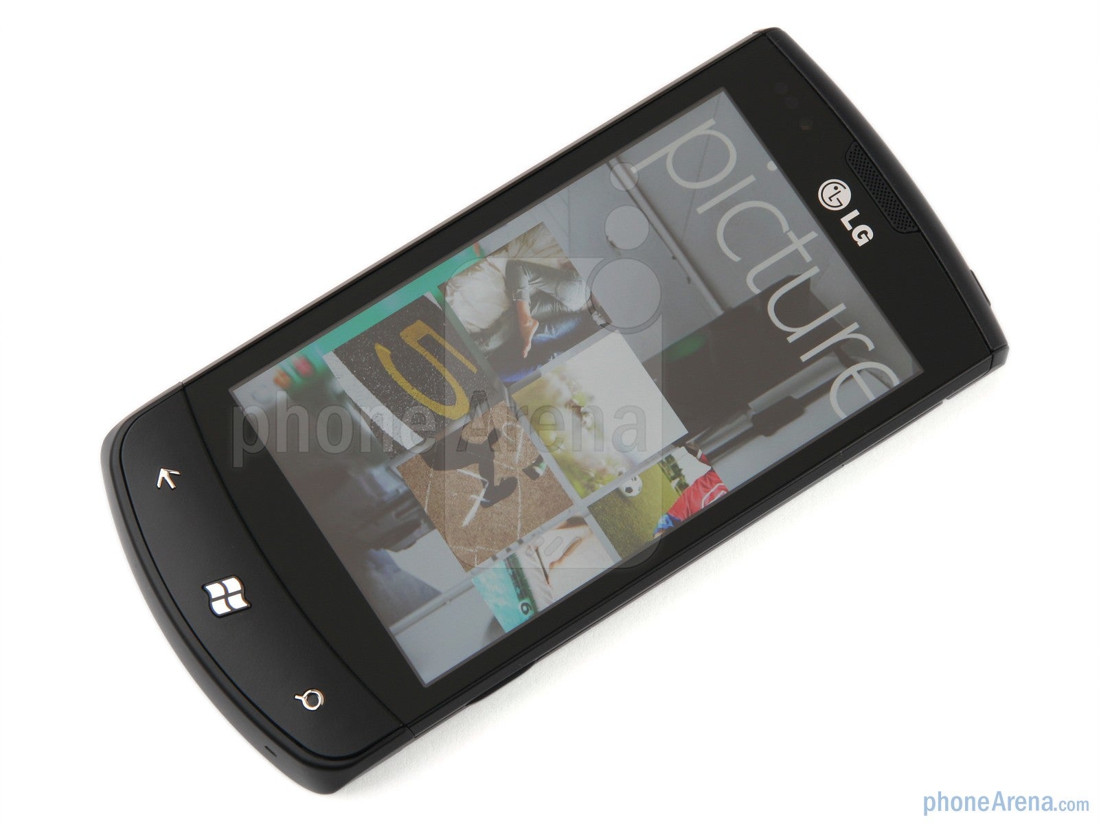 The LG Optimus 7 offers a 3.8-inch screen - LG Optimus 7 Review