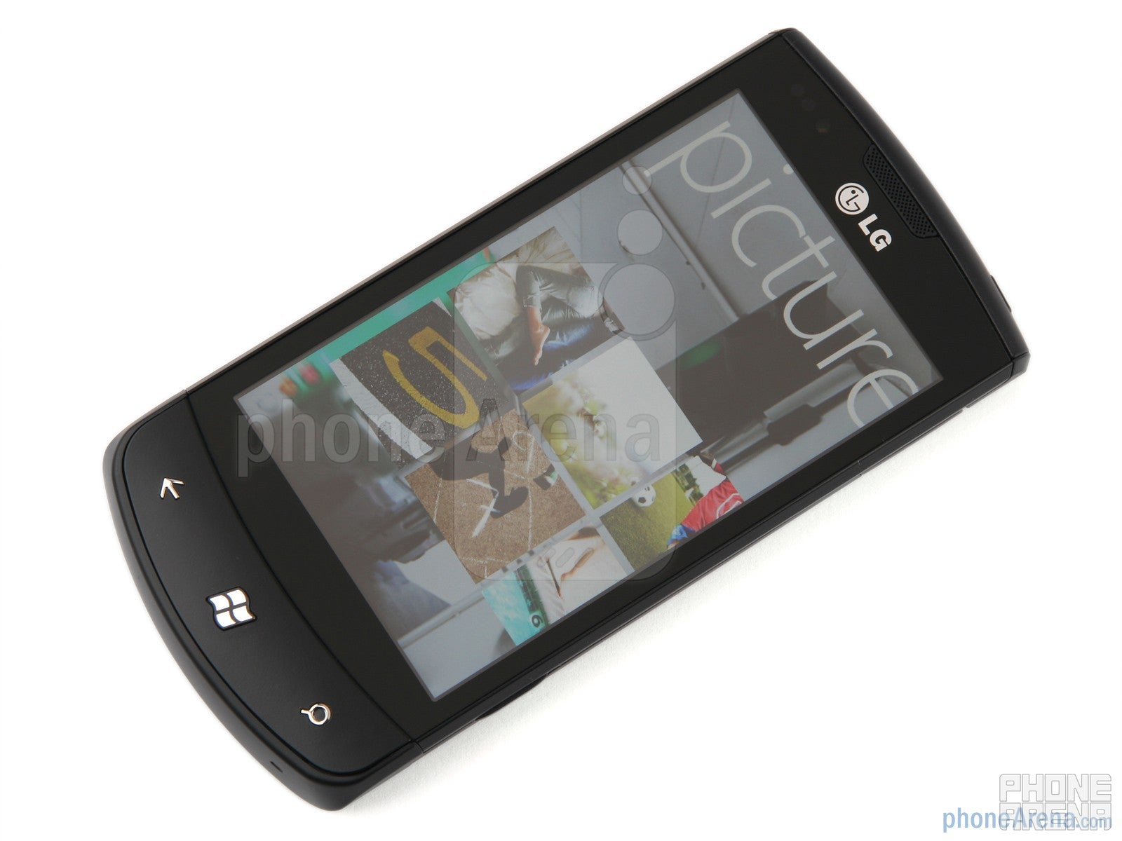 The LG Optimus 7 offers a 3.8-inch screen - LG Optimus 7 Review