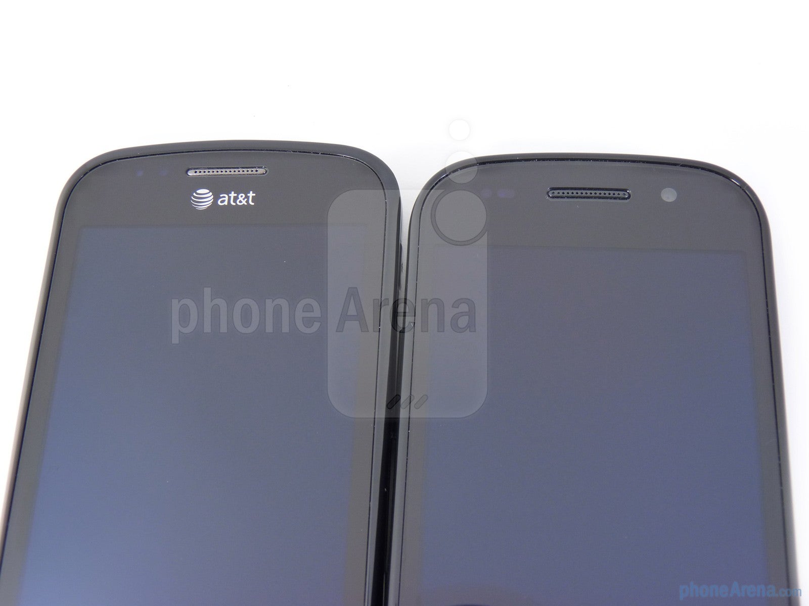 The Samsung Focus (L) and the Google Nexus S (R) - Google Nexus S vs Samsung Focus