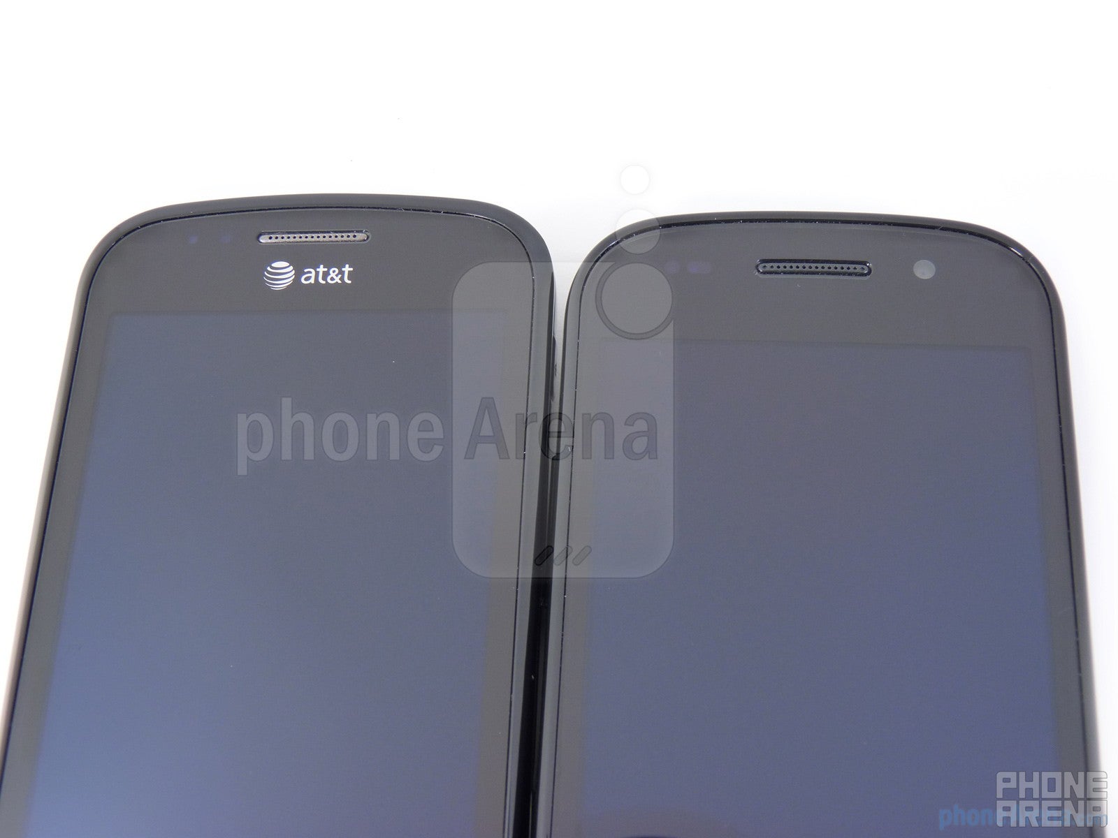 The Samsung Focus (L) and the Google Nexus S (R) - Google Nexus S vs Samsung Focus