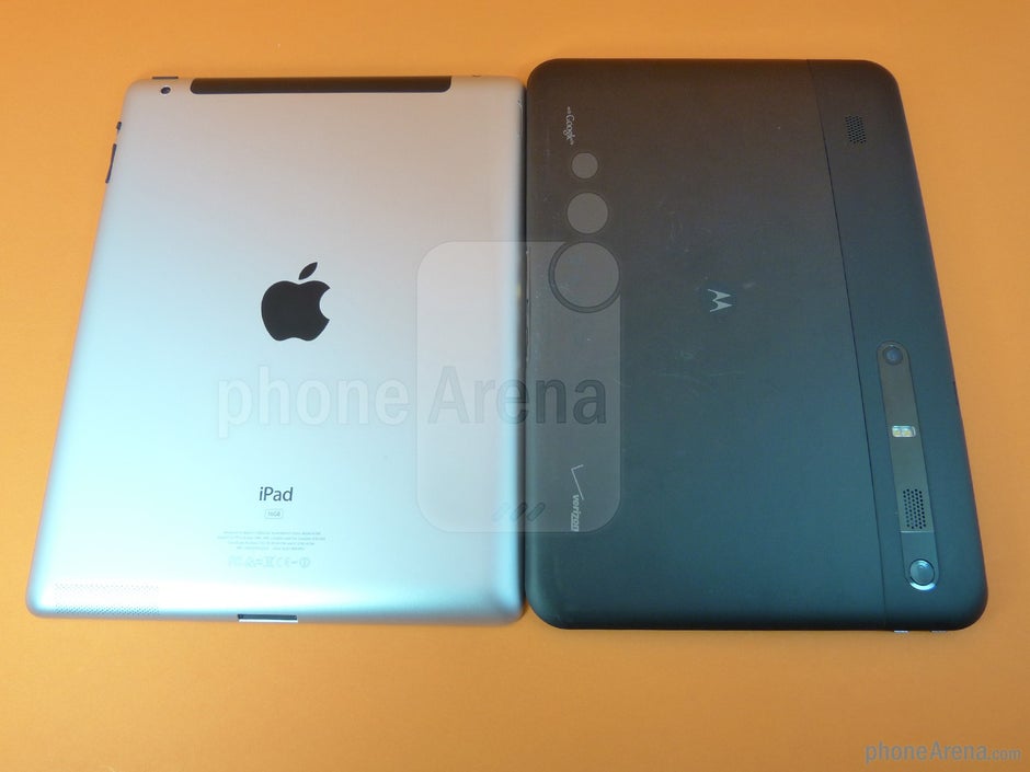 Apple iPad 2 vs Motorola XOOM - PhoneArena