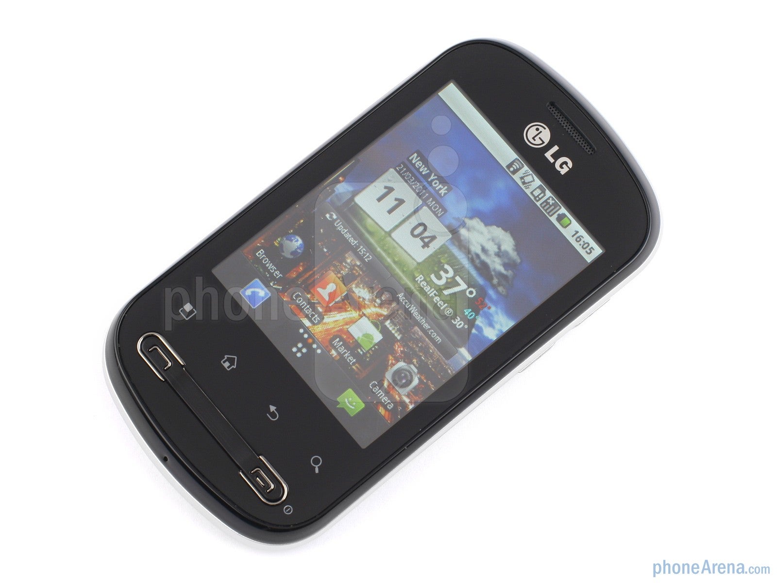The screen has a resolution of 240x320 px - LG Optimus Me P350 Review