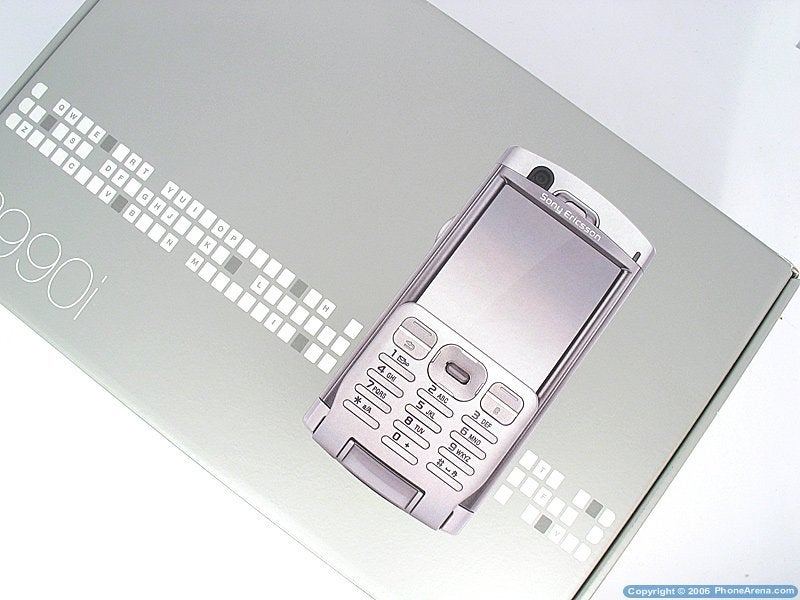 Sony Ericsson P990 Smartphone Review